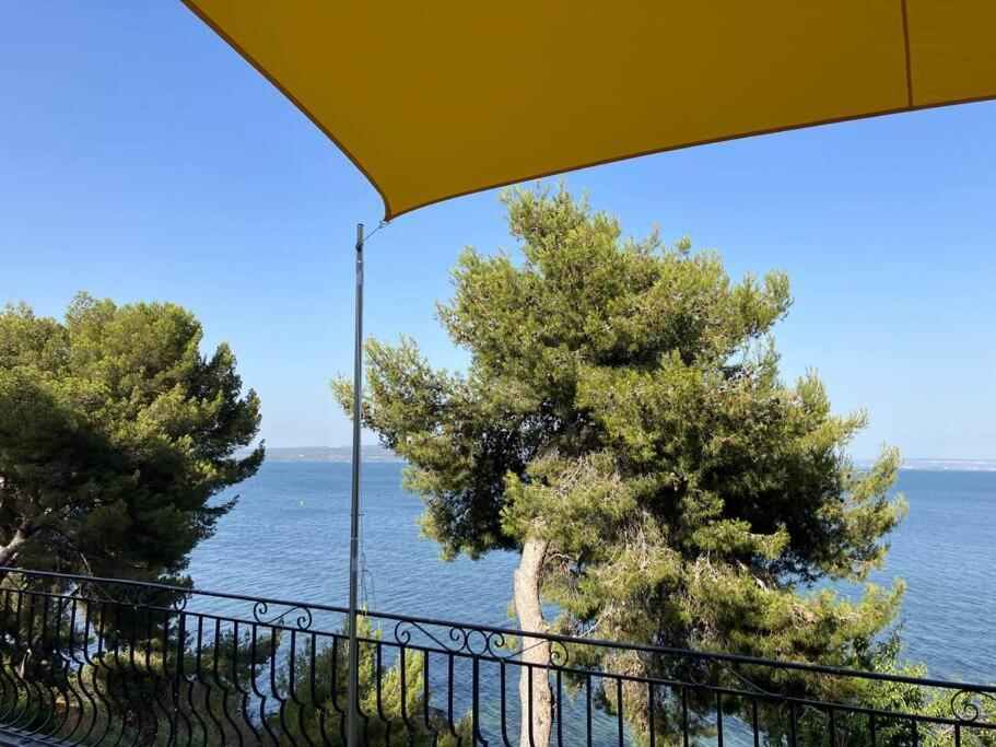 Appartement T4 Terrasse Et Vue Istres Exterior foto